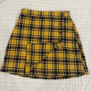 Hollister Ultra High-Rise Plaid Mini Skirt